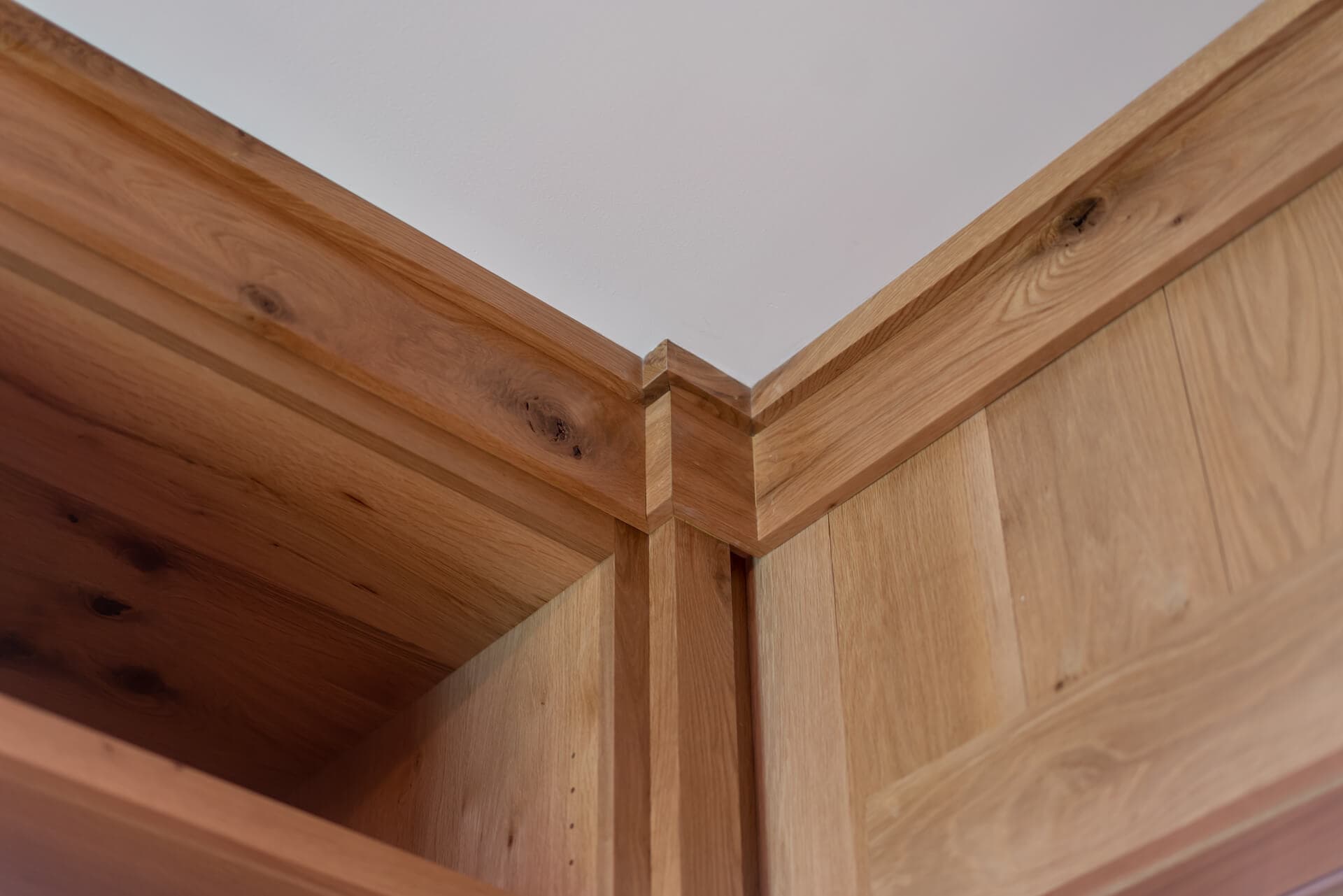 Project G Crown Molding